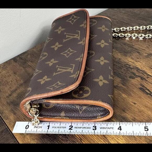 Louis Vuitton Monogram Twin Pochette (LVXX200) - Picture 7 of 12